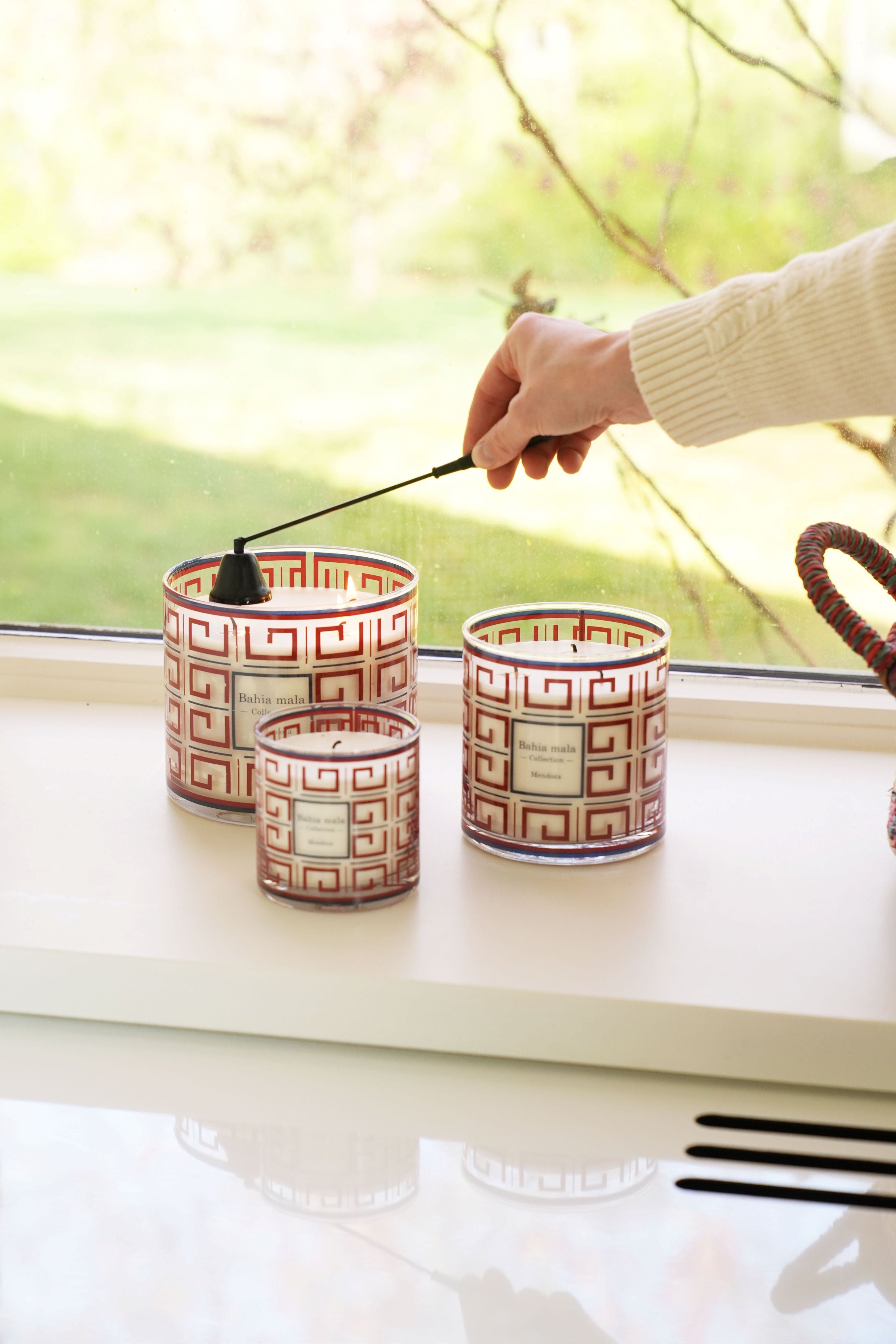 Bougie Mendoza en verre transparent avec motif dessiné à la main